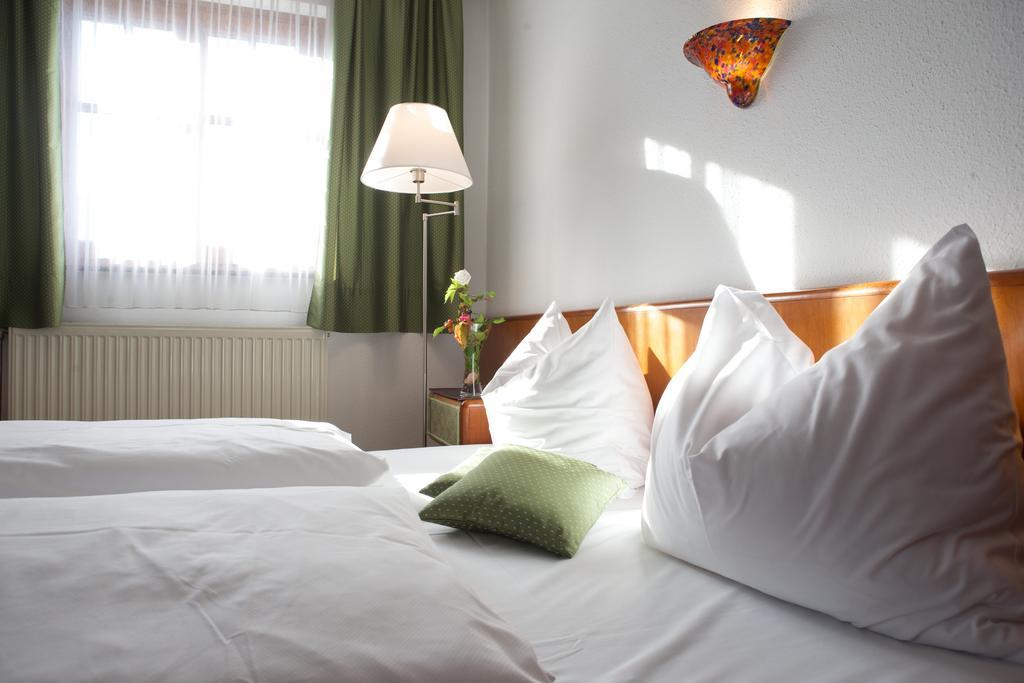 Hotel Zillners Einkehr *** Altheim Quarto foto
