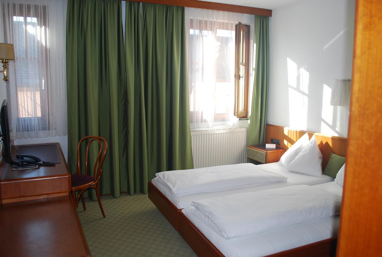 Hotel Zillners Einkehr *** Altheim Exterior foto